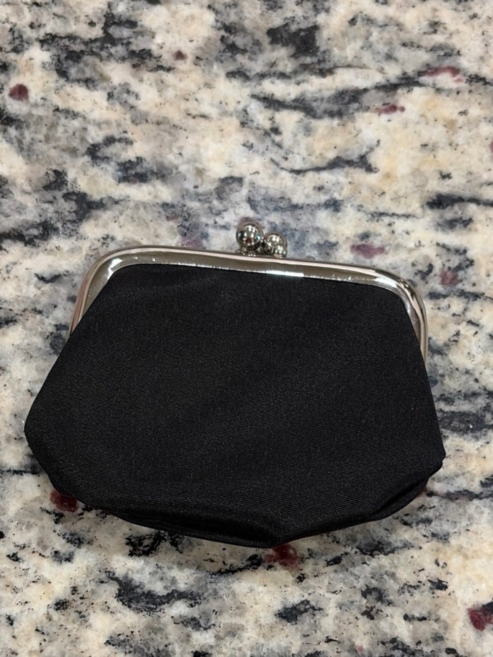 Black Women’s Kenneth Cole reaction kiss closure change purse 3” x 3”